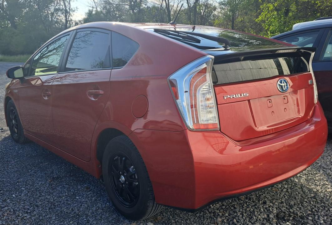 2014 Toyota Prius Two - 743119