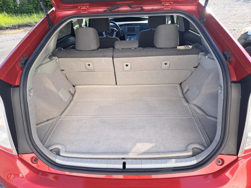 2014 Toyota Prius Two - 743119