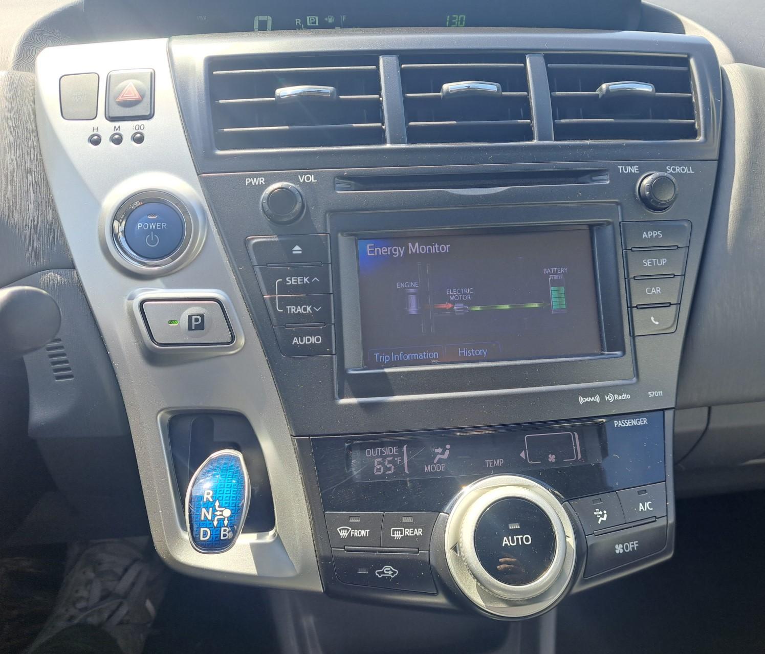 2012 Toyota Prius V Three - 081584