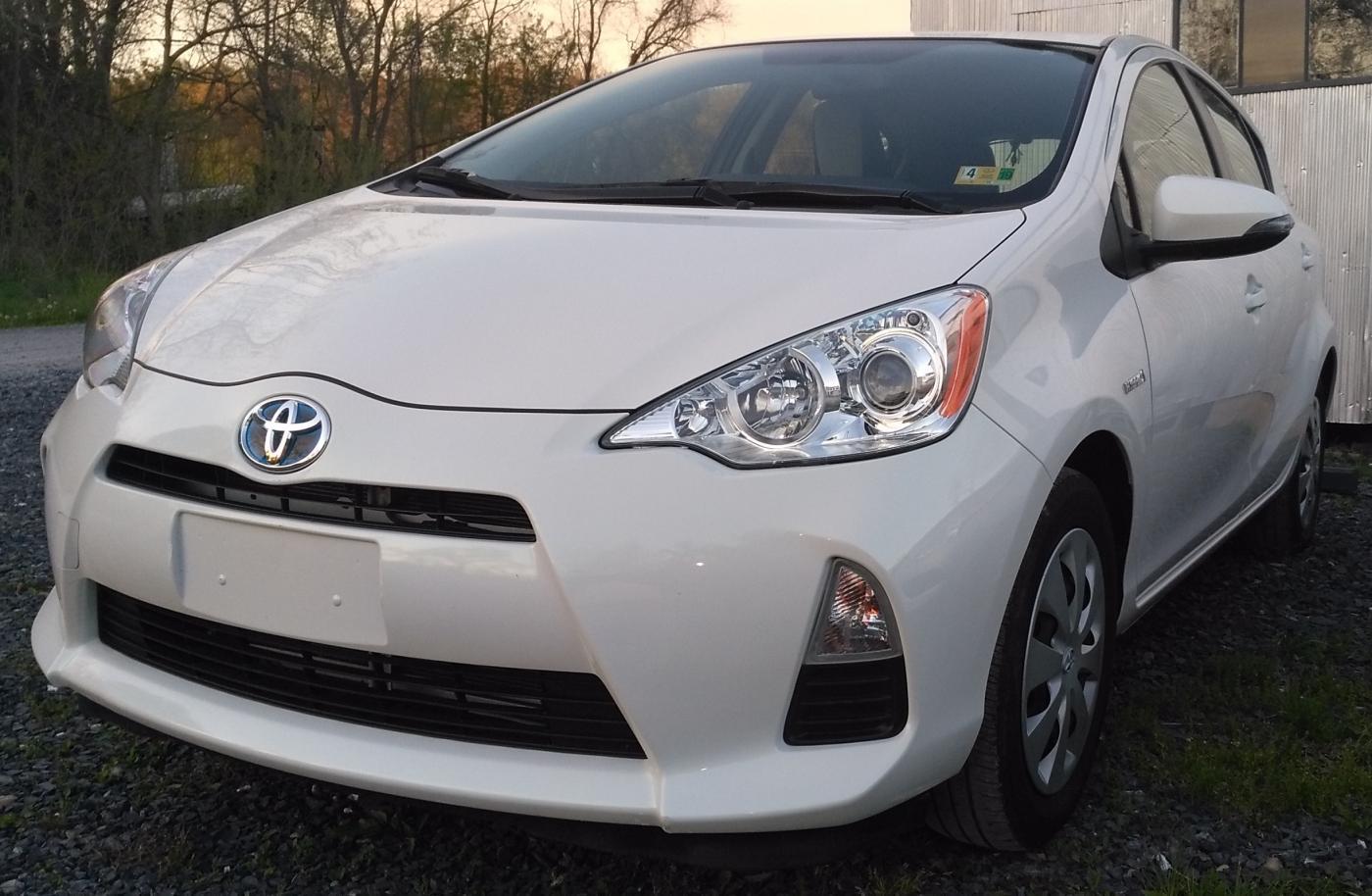 2014 Toyota Prius C - 565713