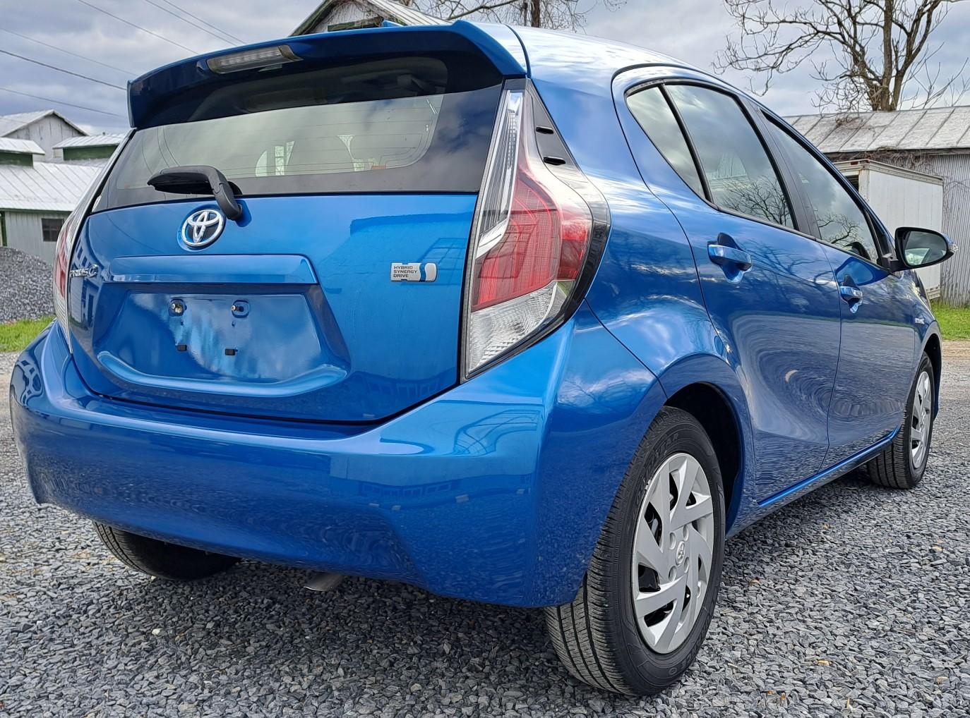 2015 Toyota Prius C Two - 108524