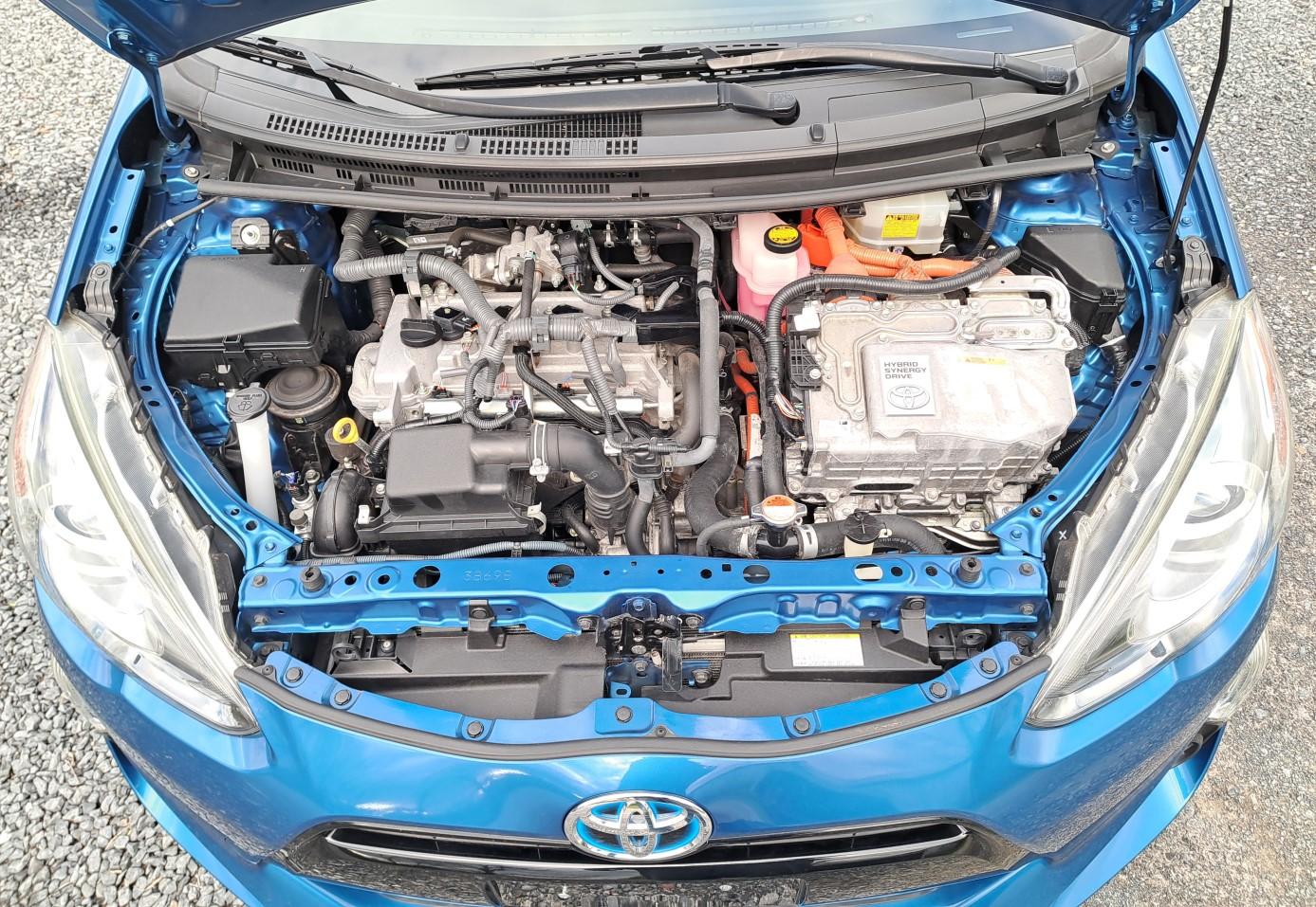 2015 Toyota Prius C Two - 108524