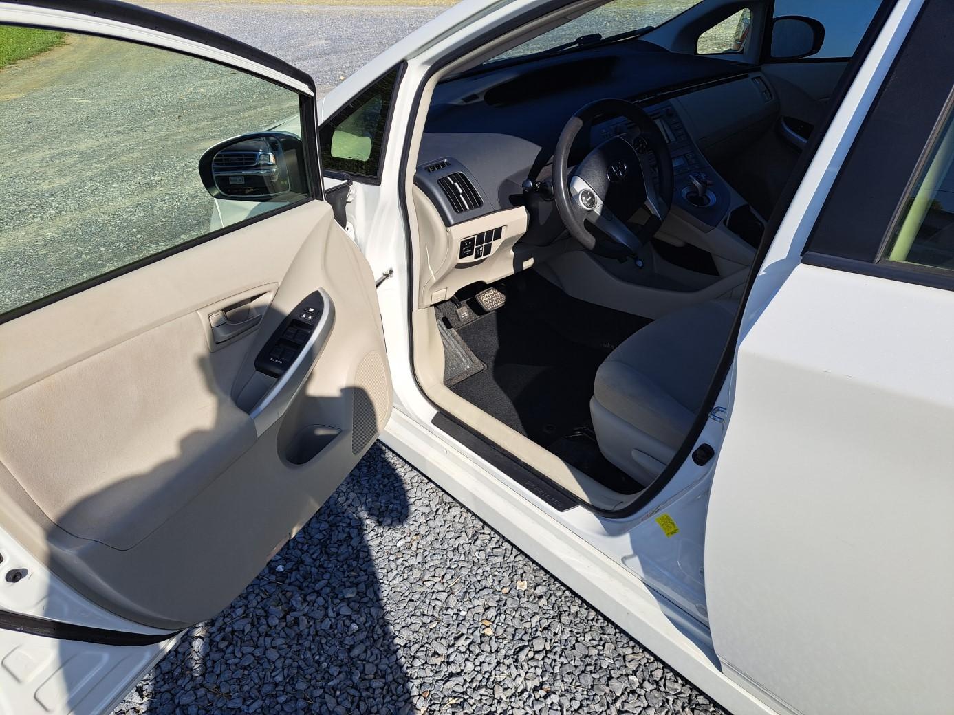 2015 Toyota Prius Three - 403221